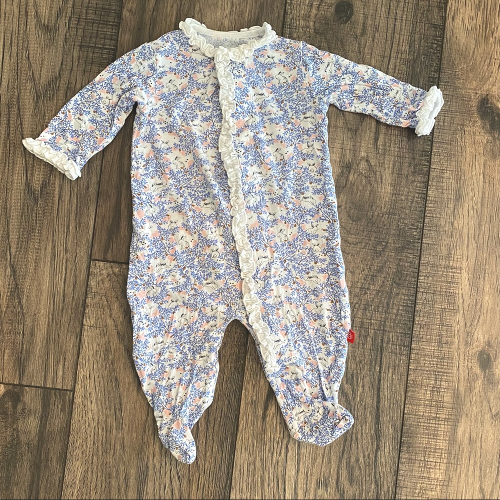 Magnetic Me Somebunny Floral Modal Footie